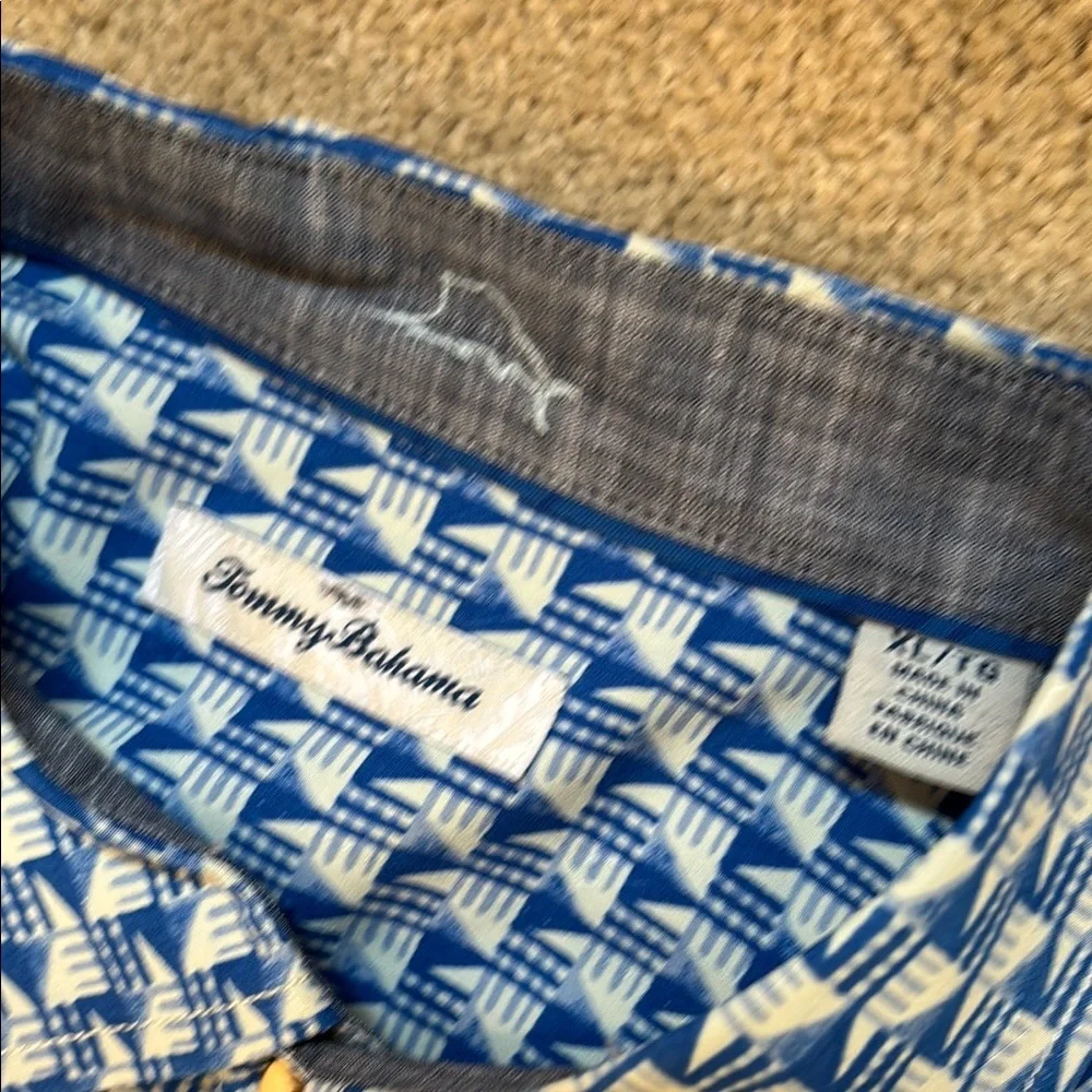 TOMMY BAHAMA Blue Patterned Men's Shirt - Picture 3 of 6